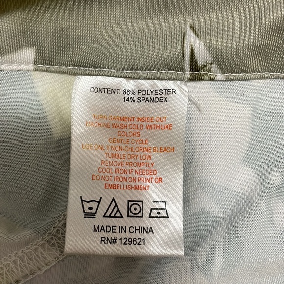 Sean John yellow & green patterned XL stretchy pants - Picture 7 of 9